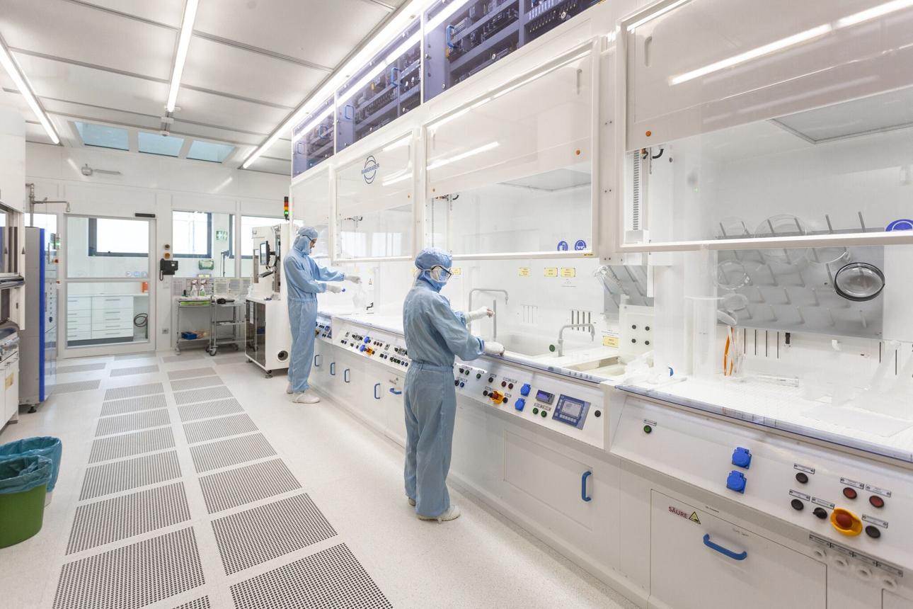 Energy materials research for batteries, solar cells, hydrogen systems and thermal performance
